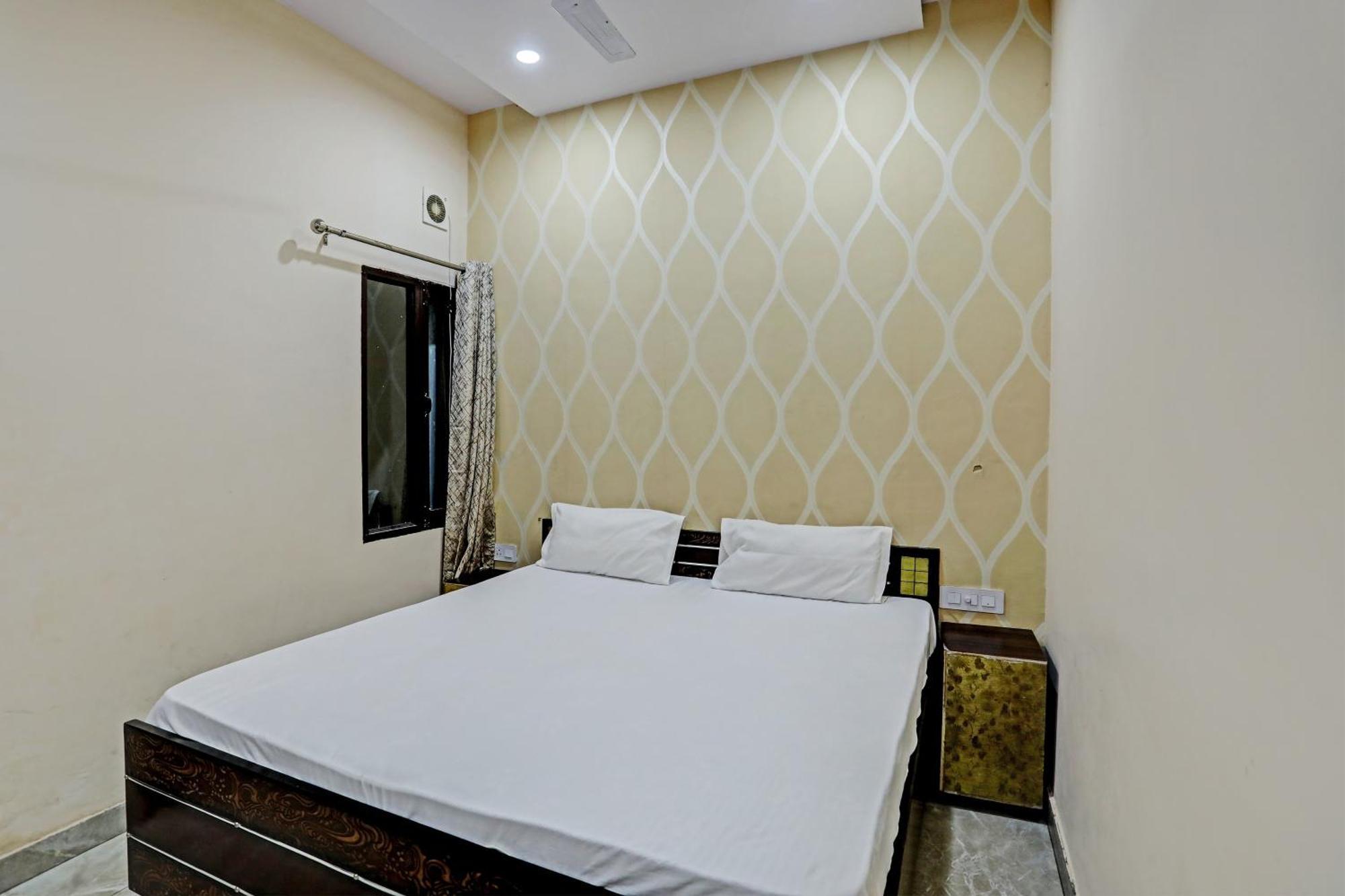 Dream Lounge Hotell Jalandhar Exteriör bild