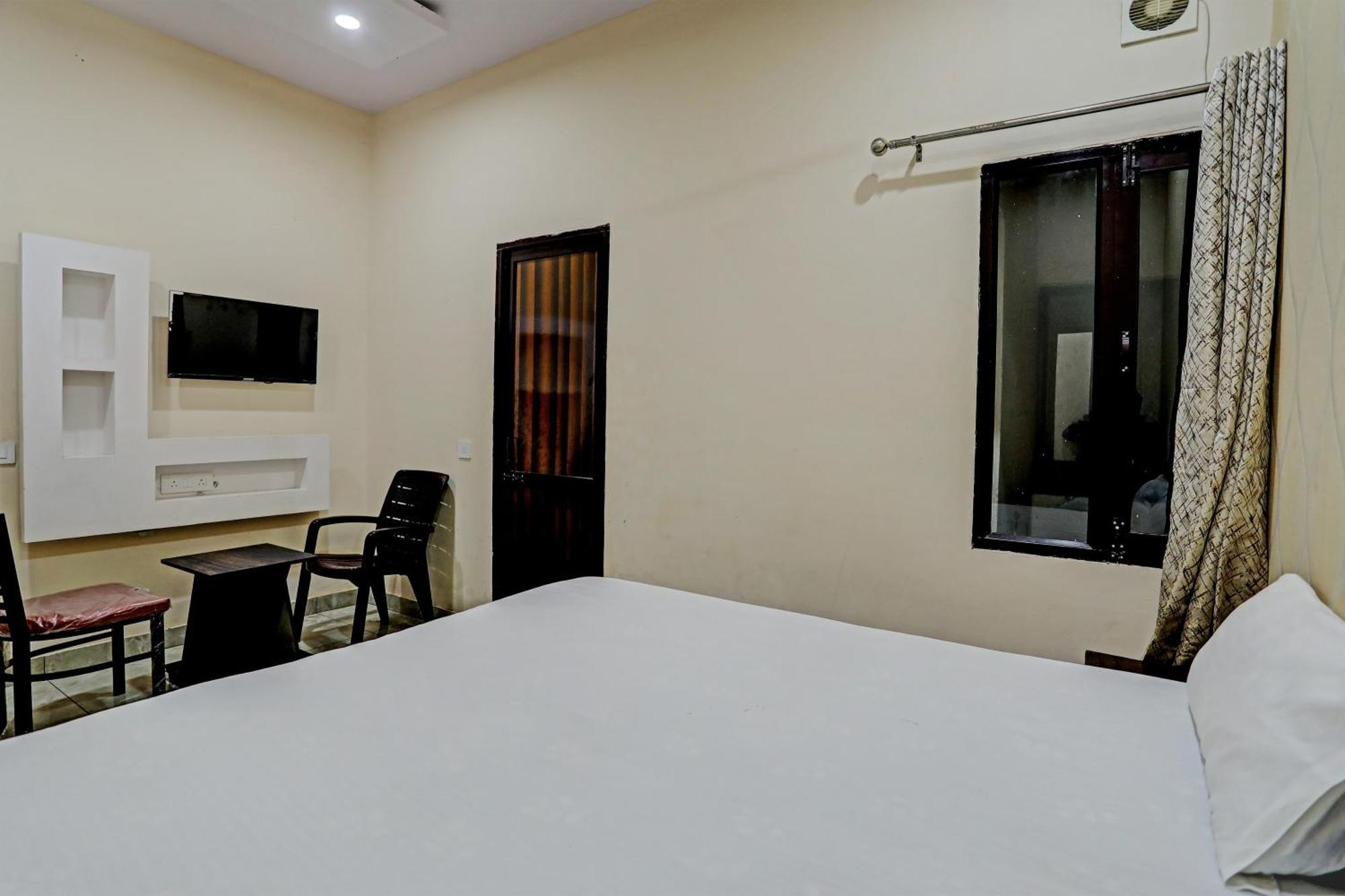 Dream Lounge Hotell Jalandhar Exteriör bild
