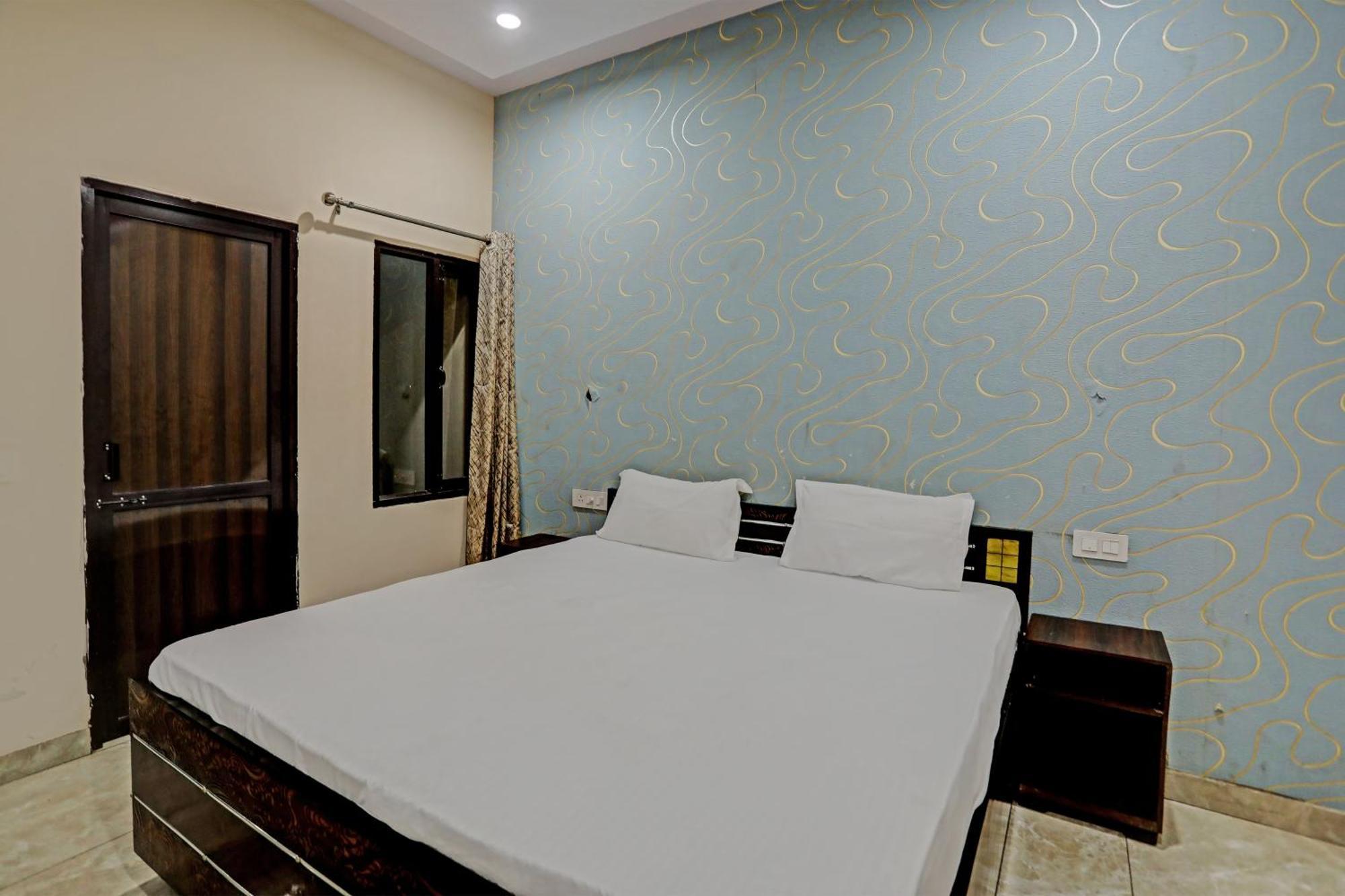 Dream Lounge Hotell Jalandhar Exteriör bild